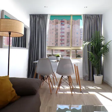 Appartamento Moderno Con Piscina Y Bicicletas Gratis Benidorm