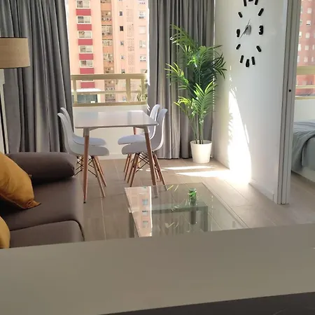 Appartamento Moderno Con Piscina Y Bicicletas Gratis Benidorm