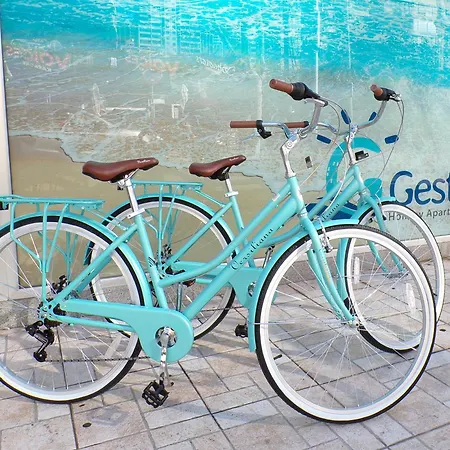 Moderno Con Piscina Y Bicicletas Gratis Apartamento