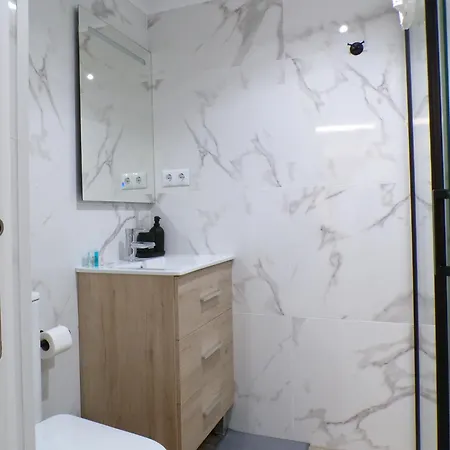 Moderno Con Piscina Y Bicicletas Gratis * Benidorm