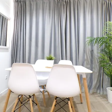 Moderno Con Piscina Y Bicicletas Gratis Benidorm