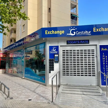 Moderno Con Piscina Y Bicicletas Gratis Daire Benidorm